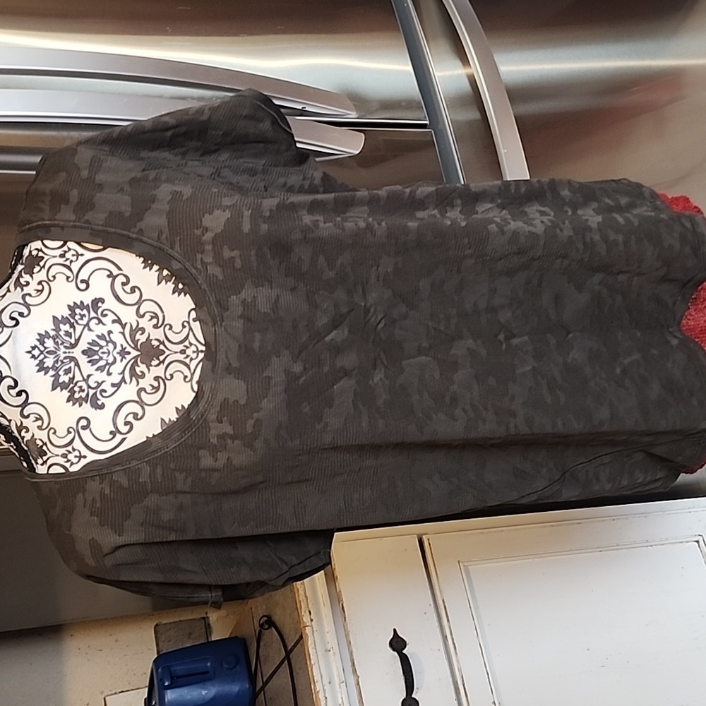 LULULEMON TOP No Size Tag Used Like A Large